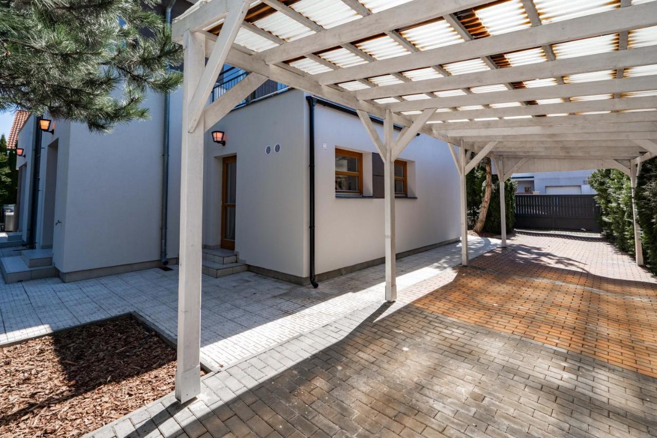 Serenity Prague Villa With Garden Jacuzzi Экстерьер фото