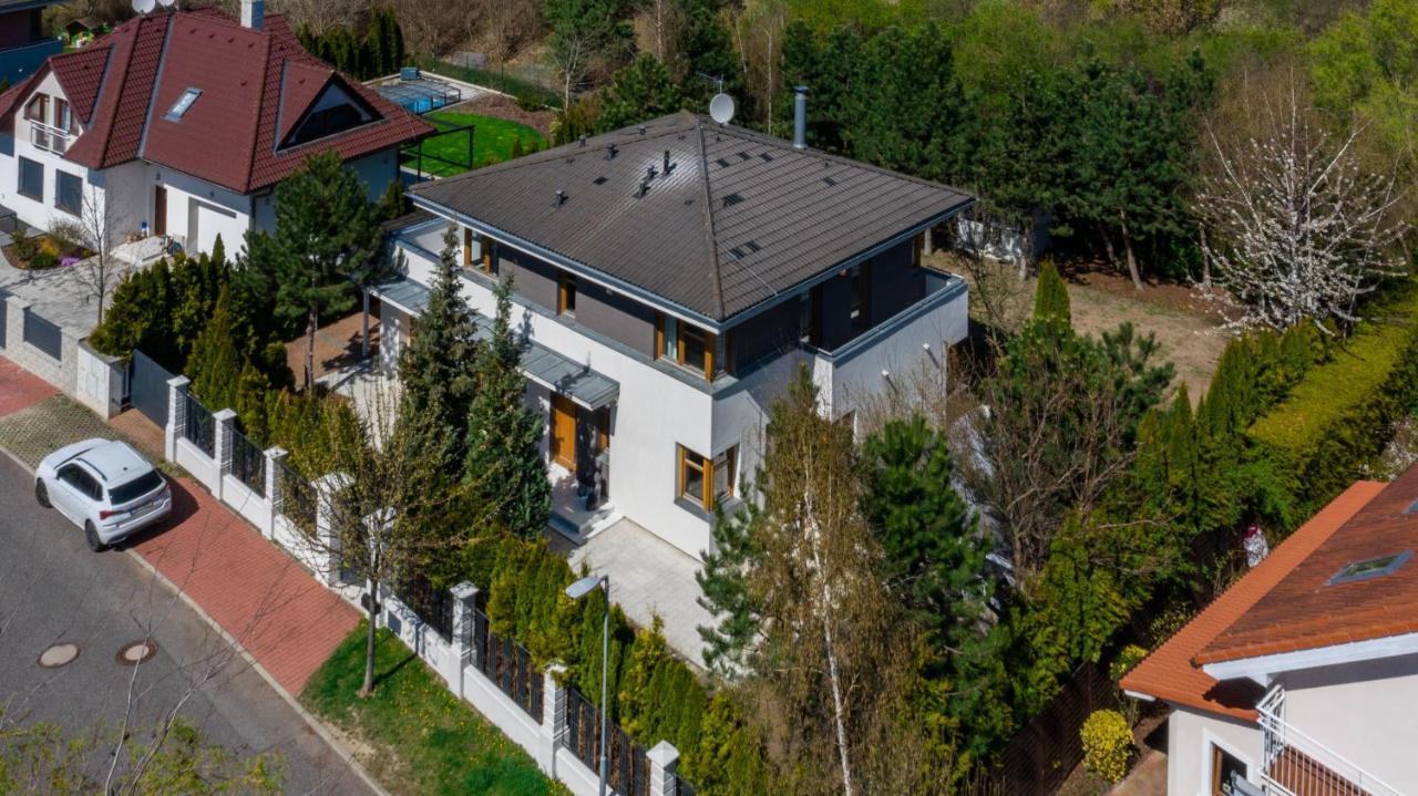 Serenity Prague Villa With Garden Jacuzzi Экстерьер фото